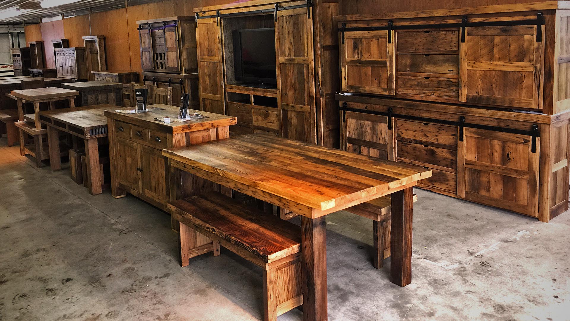 Unique Custom Furniture Reclaimed Barnwood and Fine Hardwoods